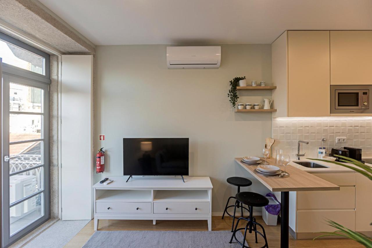 31 Janeiro 157 - Charming 1Br Flat W/ Ac & Balcony By Lovelystay Порту Экстерьер фото