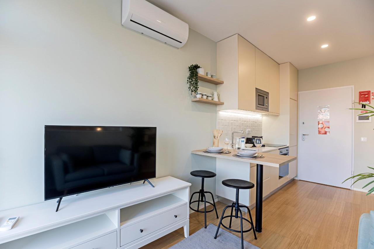 31 Janeiro 157 - Charming 1Br Flat W/ Ac & Balcony By Lovelystay Порту Экстерьер фото